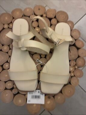 American Eagle Outfitters Cream Strappy Flat Sandals